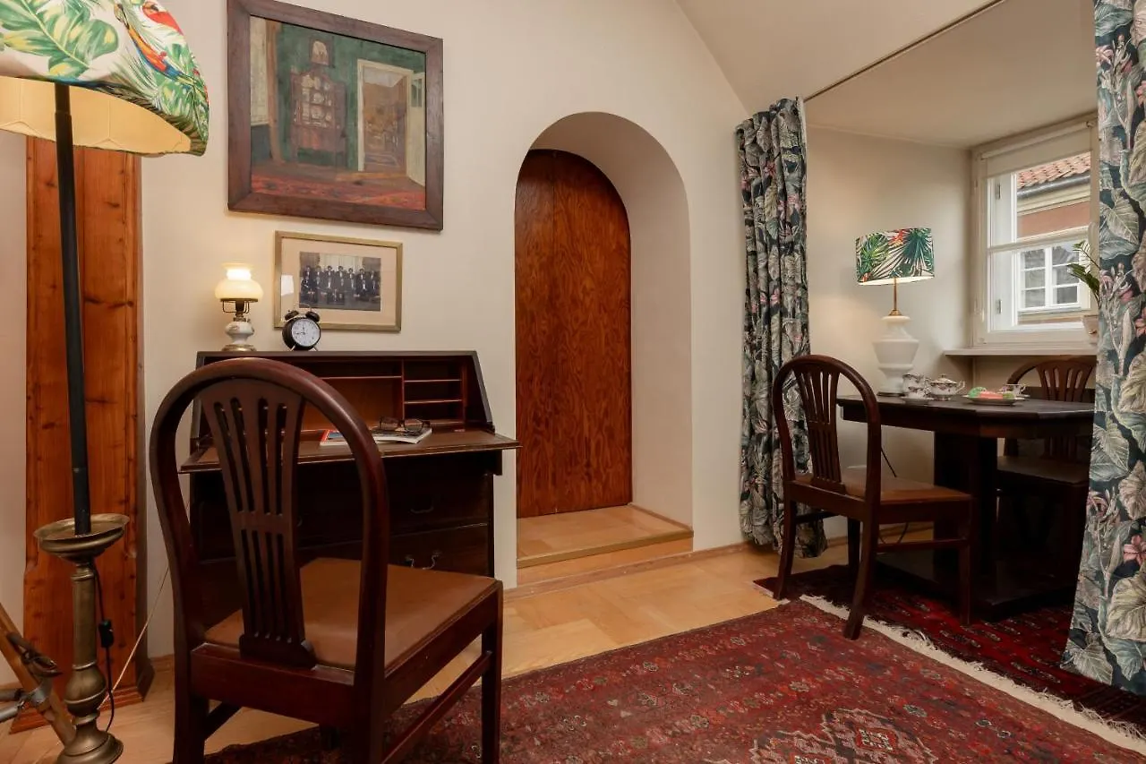 Atmospheric Apartment Next To Warsaw Old Town Square By Noclegi Renters